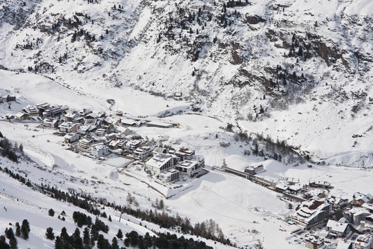 滑雪勝地奧伯古格爾。奧地利