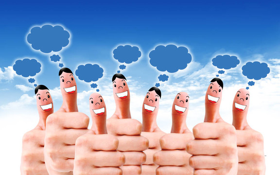 帶有社交聊天符號(hào)和語(yǔ)音泡沫的手指面部群