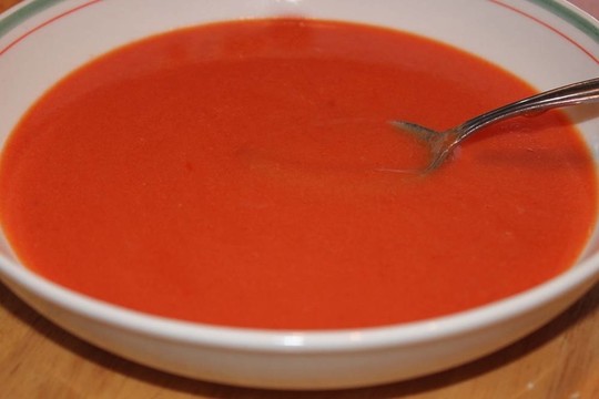 一碗西紅柿湯