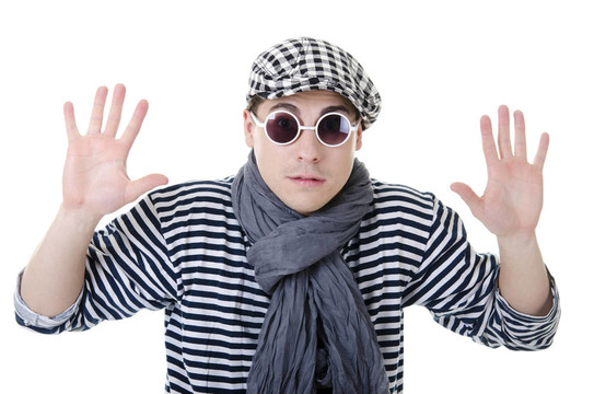 頑皮吵鬧的時(shí)尚年輕人屈服