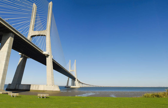 達(dá)伽馬大橋。