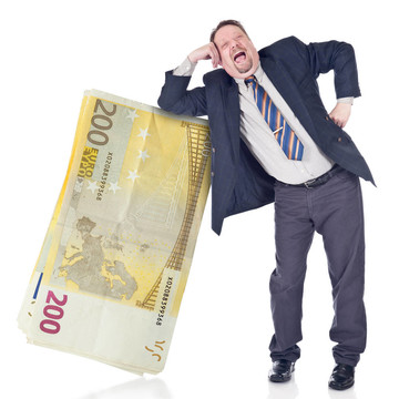 愚蠢的銀行家相信歐元