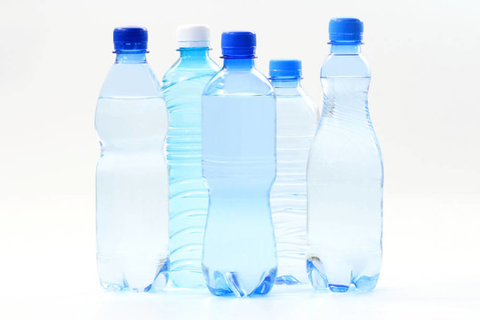 瓶水