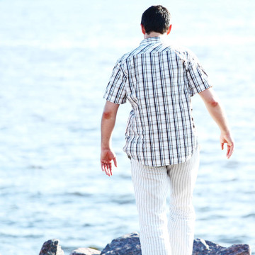 人在海上