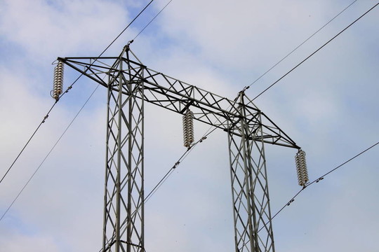 電力線塔