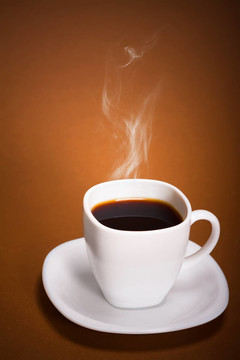 白色的咖啡杯