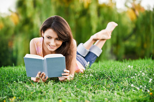 女孩讀的書