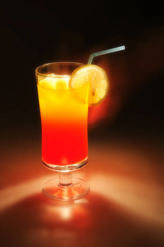 fresch橙和檸檬飲料