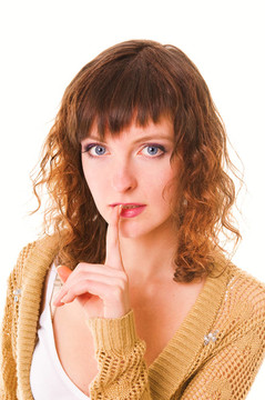 年輕的女人比沉默