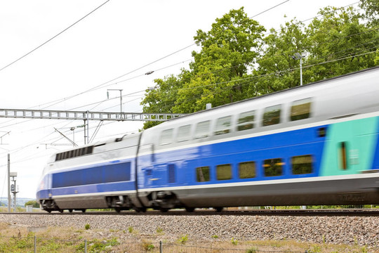 列車TGV；勃艮第產(chǎn)區(qū)；法國