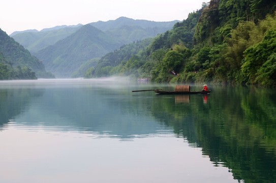 小東江 晨霧