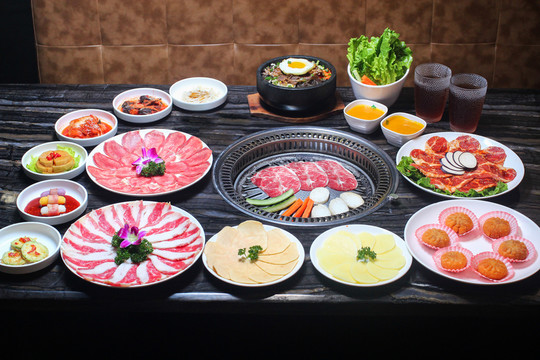 韓式烤肉套餐 韓式烤肉大合照