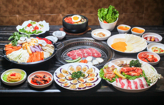 韓式烤肉套餐 韓式烤肉大合照