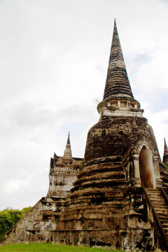 在Wat chaiwattanaram寺塔；Ayutthaya；泰國
