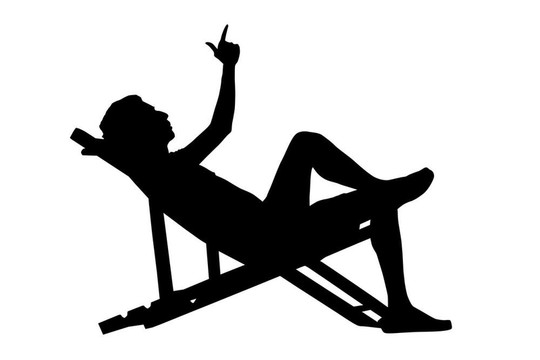 放松的人的剪影