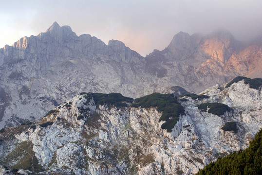 日出山
