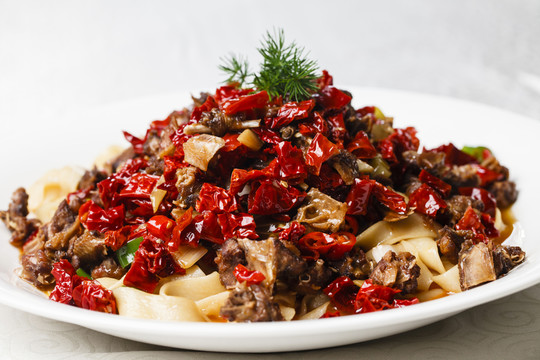 雞肉皮帶面