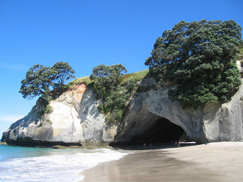 在教堂灣在新西蘭島北部的科羅曼德爾半島美麗的海灘