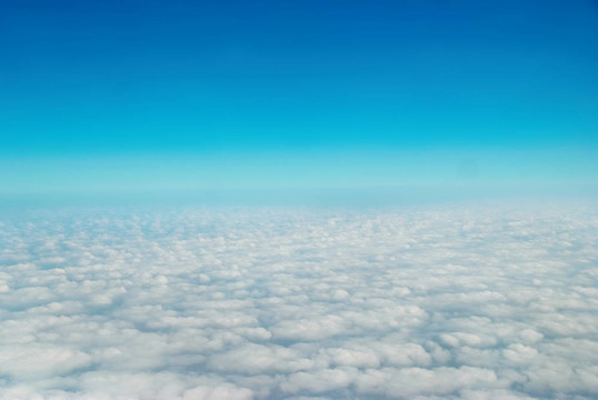 天空和云彩