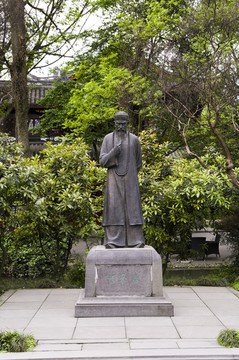 都江堰 阿爾泰 塑像