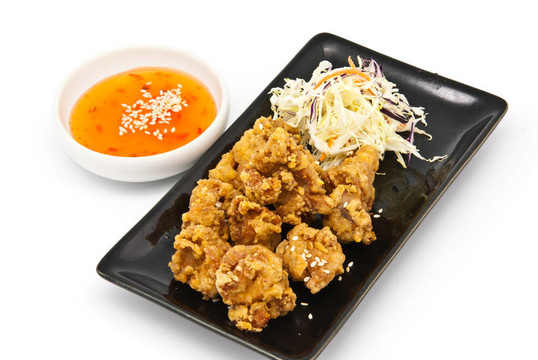 黑盤(pán)子里的炸雞