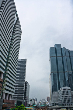在曼谷高層的現(xiàn)代建筑；泰國。