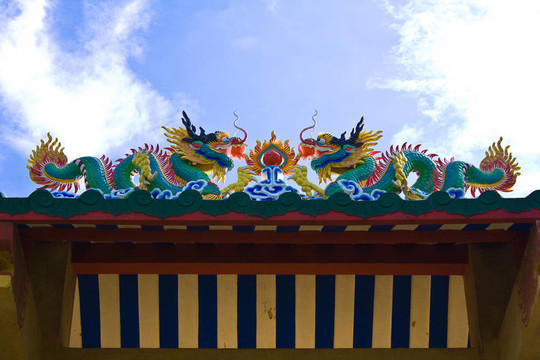 泰國(guó)中寺主門(mén)裝飾