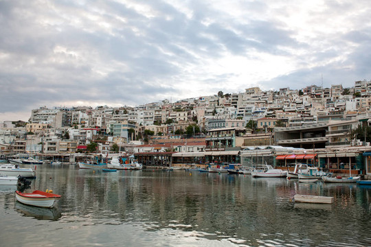 在比雷埃夫斯mikrolimano港；Athens；希臘