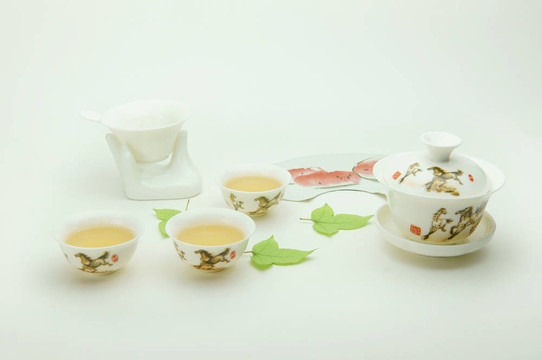 新骨的中國(guó)茶具