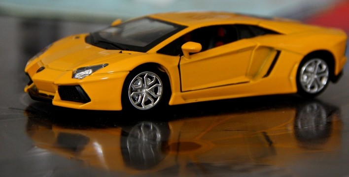 玩具車