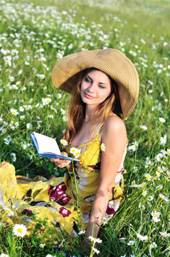 閱讀溫柔的女孩