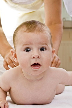 母親嬰兒的按摩