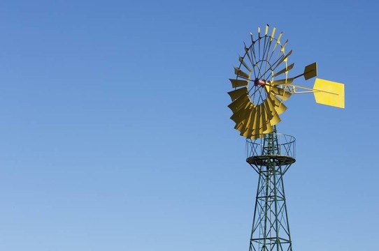 傳統(tǒng)的風(fēng)車