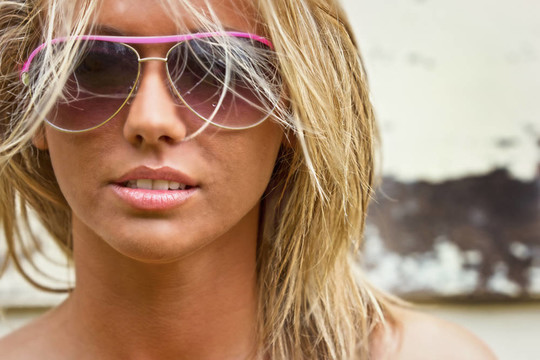 性感的金發(fā)模型