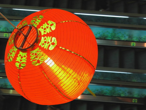 中國紅燈籠以上自動扶梯