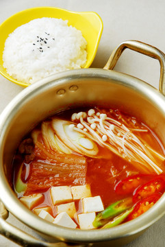 豆腐菌菇湯