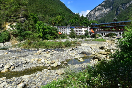 特色民居鄉(xiāng)村風(fēng)景