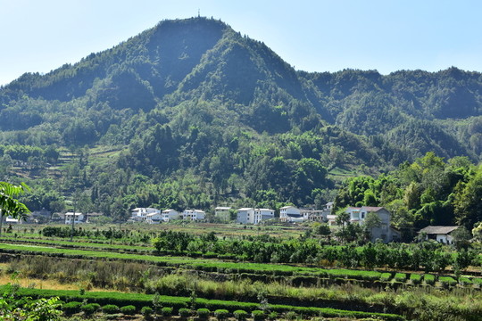 湖北恩施市麂子渡景區(qū)田園風(fēng)光