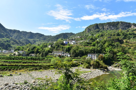 湖北恩施市麂子渡景區(qū)田園風(fēng)光