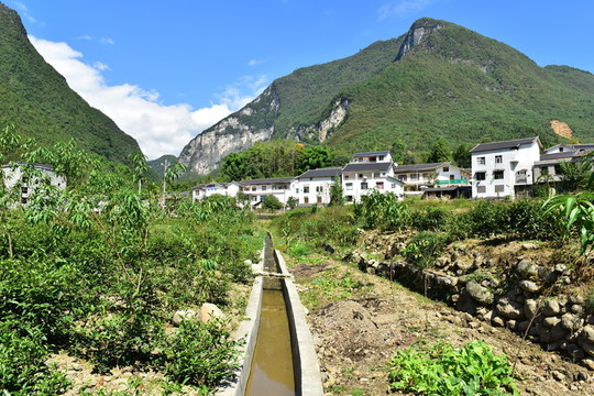 湖北恩施市麂子渡景區(qū)田園風(fēng)光
