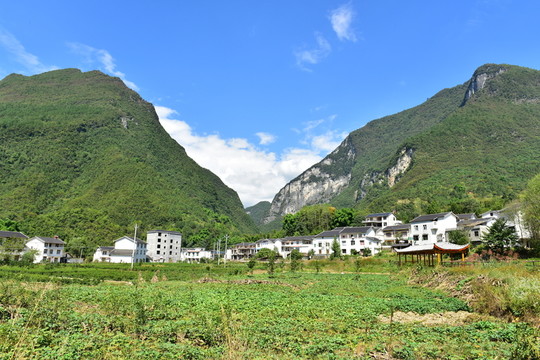湖北恩施市麂子渡景區(qū)田園風(fēng)光