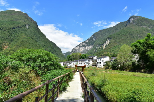 湖北恩施市麂子渡景區(qū)田園風(fēng)光