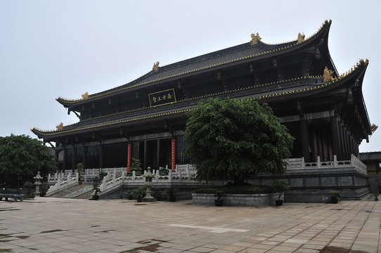 峨眉山大佛禪院 西方三圣
