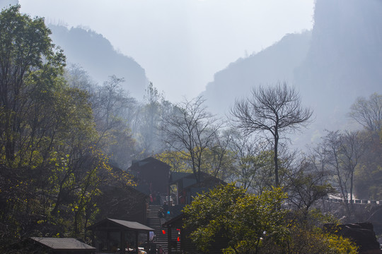 虛無縹緲萬仙山