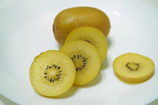 一個(gè)獼猴桃素材