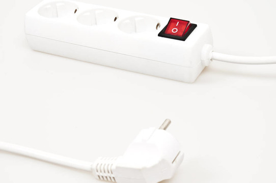 電源