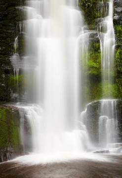 Mclean Falls；新西蘭