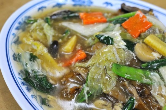 素食粿條放菜