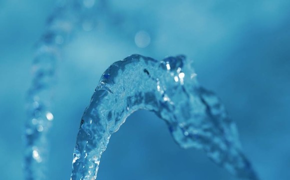 水