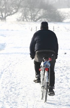 自行車上的雪